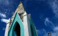 Photo blog photo: 'Sea green church spire'