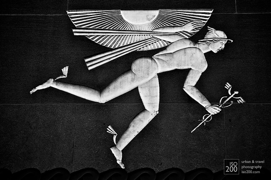 Intaglio carving of Winged Mercury by Lee Lawrie on the British Empire Building (620 Fifth Avenue) at the Rockefeller Centre in Manhattan, New York, USA.
