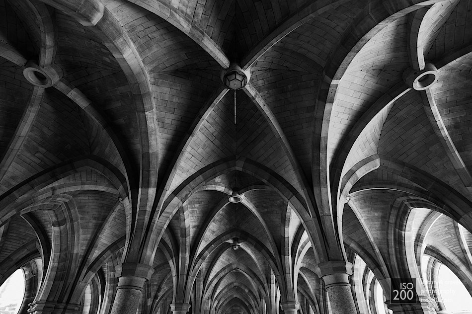 Colonnade of arches at the University of Glasgow.