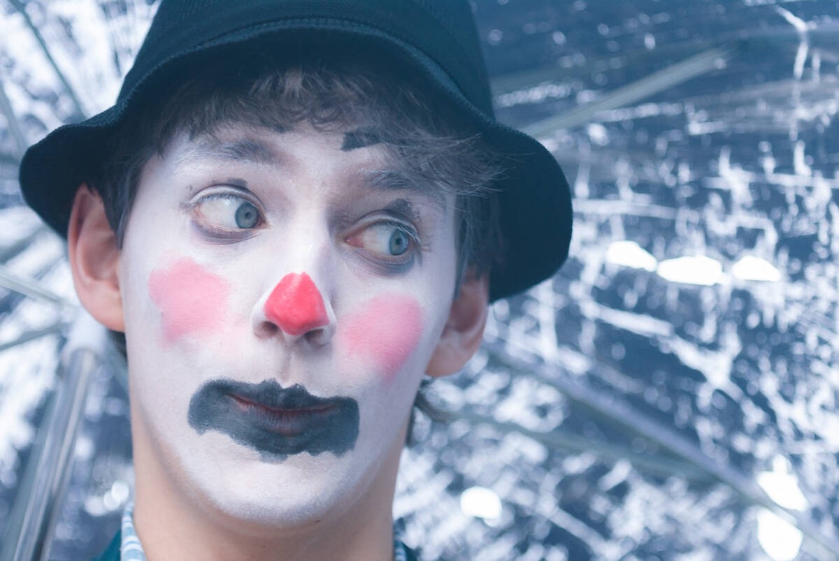 
Edinburgh Virtual Fringe 2020 #28 - The Clown and the Umbrella
